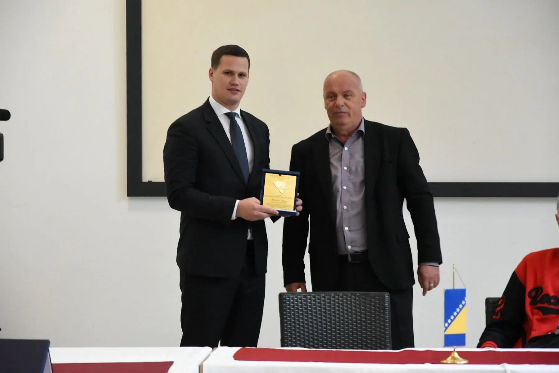 Predsjedniku Skupštine TK, premijeru i ministrici uručena priznanja „Zlatna plaketa sa ljiljanom“